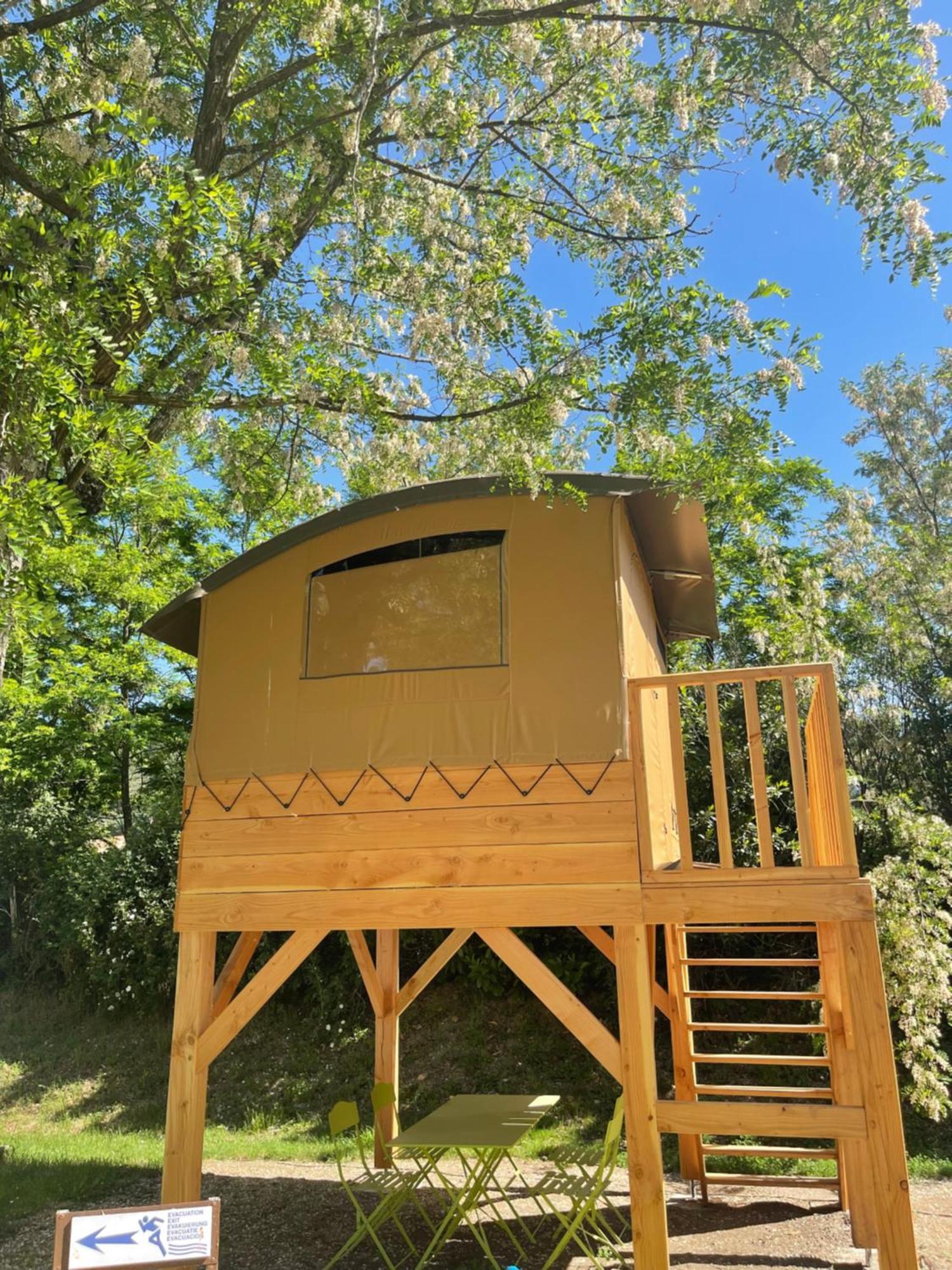 Camping Paradis Family Des Issoux Lalevade-dʼArdèche Екстериор снимка